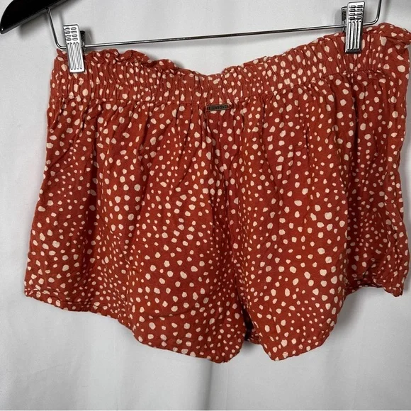 Billabong “Flirt For It” Paperbag Shorts — XL — Henna Rust Dots, Tie-Front - Picture 5 of 15